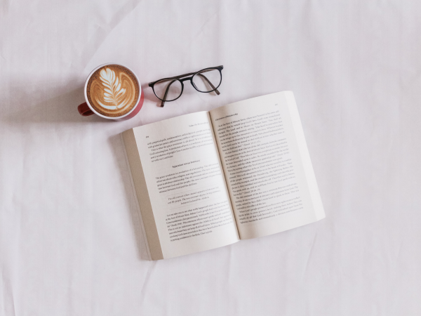 Book as a gift to a teenager: 10 best adventures
